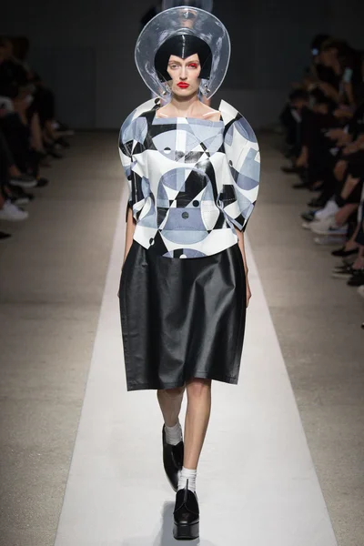 Look 41